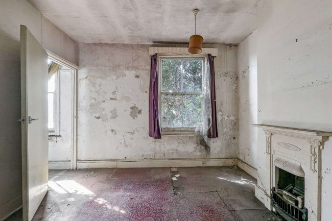 5 Maple Avenue, Gillingham, Kent, ME7 2NT 8