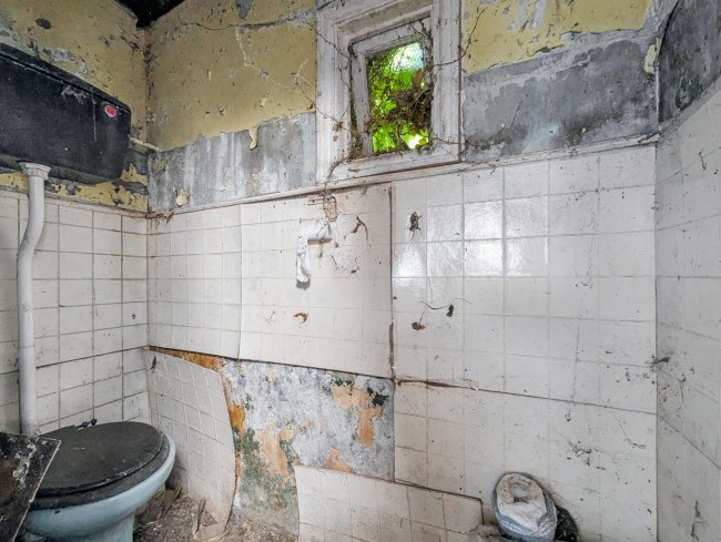 5 Maple Avenue, Gillingham, Kent, ME7 2NT 8