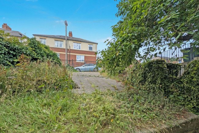 17 The Oval, Newcastle Upon Tyne, NE6 3LH 4