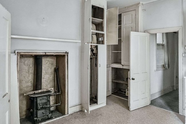 70 Delaware Mansions, Delaware Road, Maida Vale, London, W9 2LJ 8