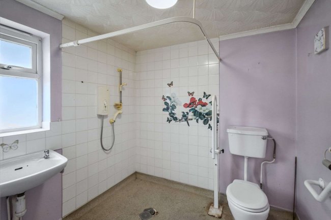 4 Sir Edward Stracey Road, Rackheath, Norwich, NR13 6PP 6