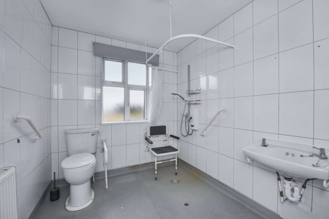 179 Mersea Road, Colchester, Essex, CO2 8PN 5