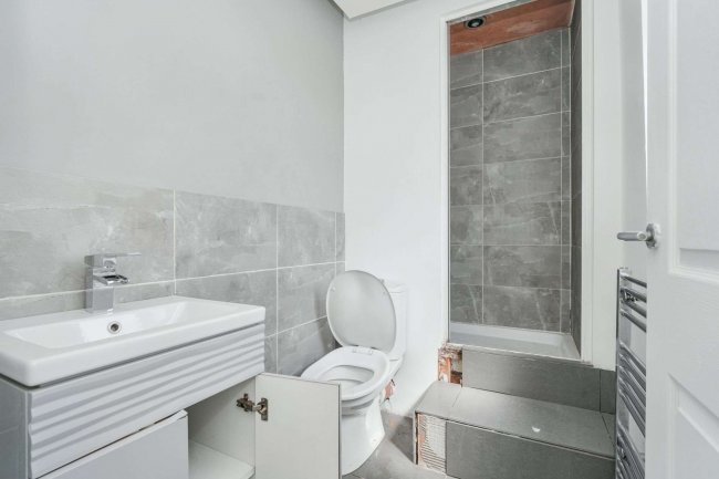 5 Marple Grove, Stretford, Manchester M32 0BD 5