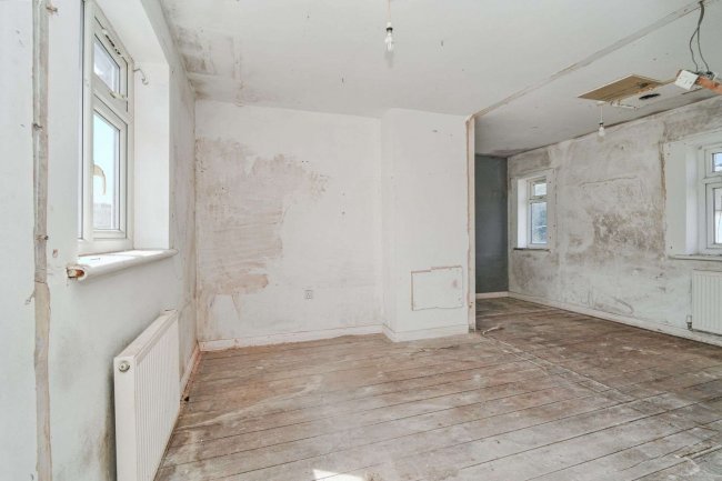 5 Marple Grove, Stretford, Manchester M32 0BD 5