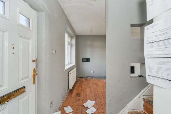 5 Marple Grove, Stretford, Manchester M32 0BD 5