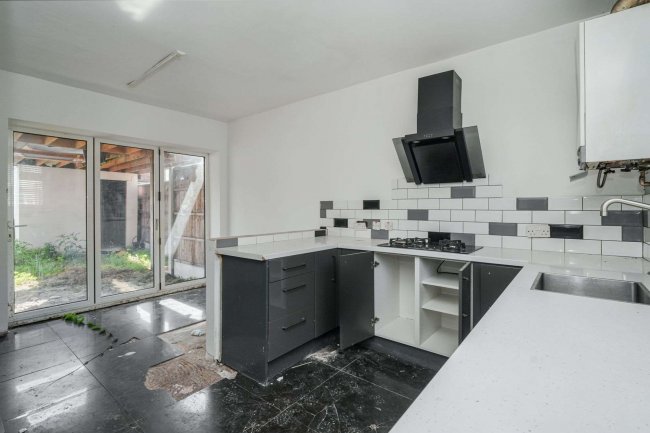 5 Marple Grove, Stretford, Manchester M32 0BD 5