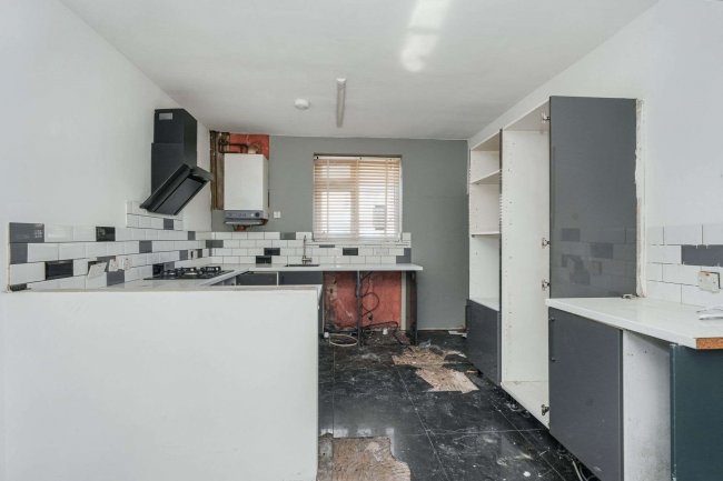 5 Marple Grove, Stretford, Manchester M32 0BD 5