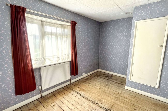 38 Dale Road, Crayford, DA1 3PQ 4