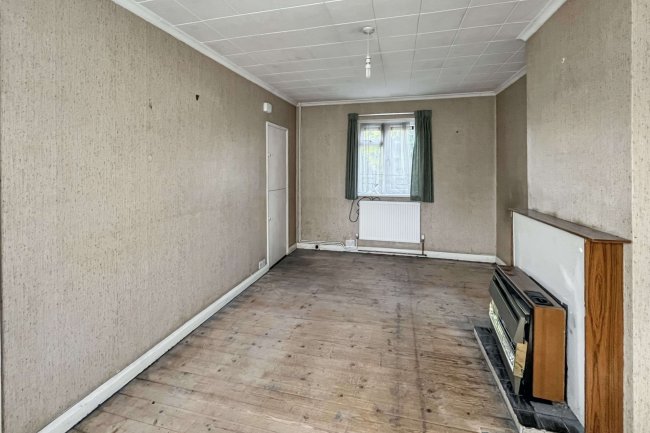 38 Dale Road, Crayford, DA1 3PQ 4