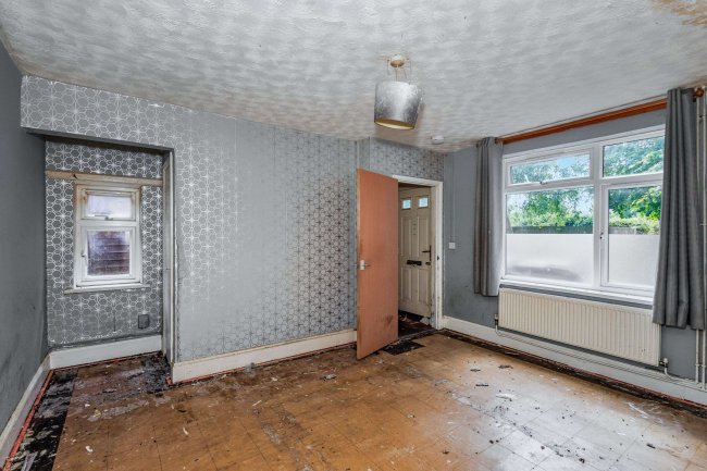 97 Trafford Road, Rushden, Northamptonshire, NN10 0JF 10