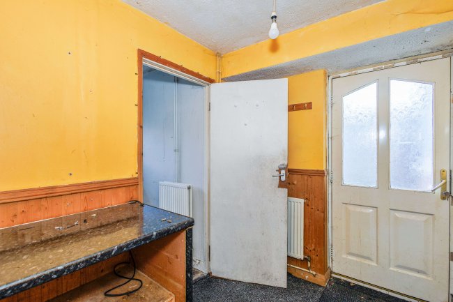 97 Trafford Road, Rushden, Northamptonshire, NN10 0JF 10