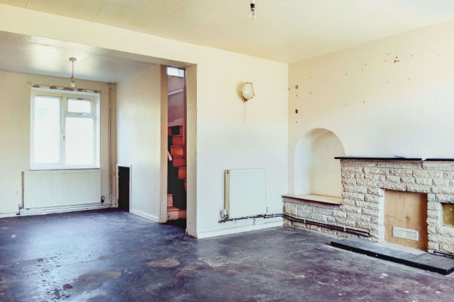 32 Berry Close, Exmouth, Devon EX8 2PT 1