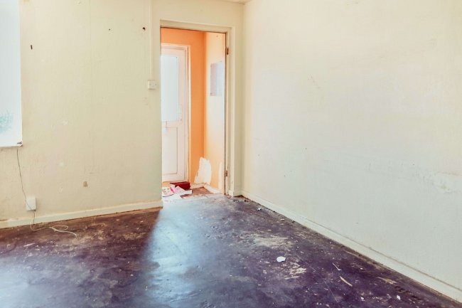 32 Berry Close, Exmouth, Devon EX8 2PT 1