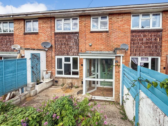 239 Gunville Road, Newport, Isle of Wight, PO30 5LU 2