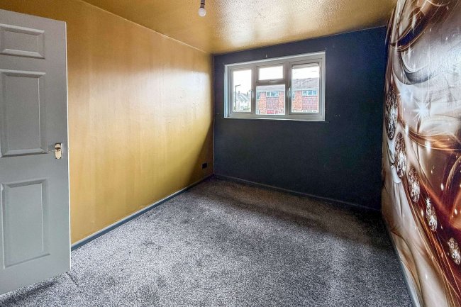 239 Gunville Road, Newport, Isle of Wight, PO30 5LU 2