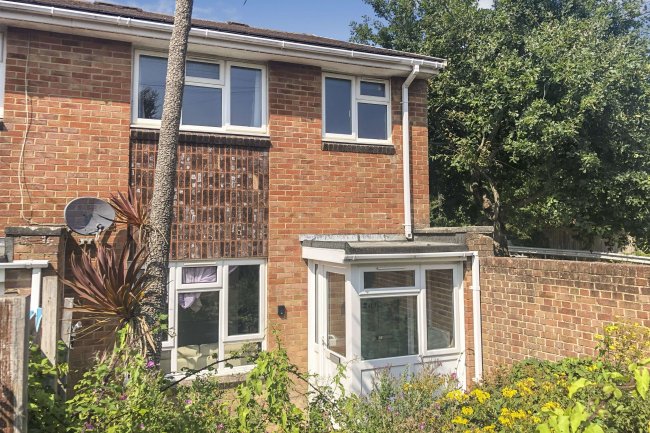 Land and house at 241 Gunville Road, Newport, Isle of Wight, PO30 5LU 3