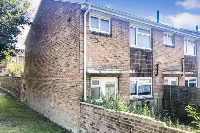 Land and house at 241 Gunville Road, Newport, Isle of Wight, PO30 5LU 3