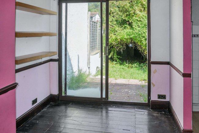 38 Ladbrook Road, South Norwood, London, SE25 6QD 9