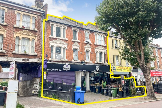 226-228 Brownhill Road, London, SE6 1AT 9