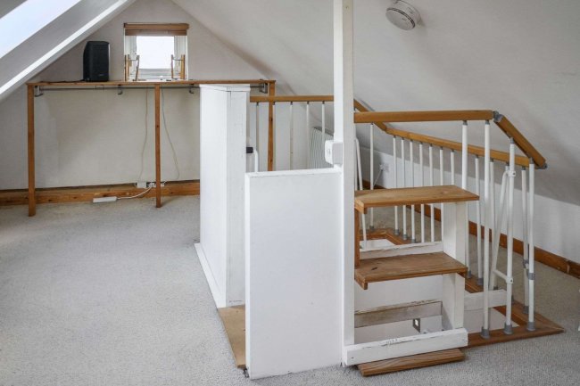 Flat B, 2E Blandfield Road, London, SW12 8BG 3