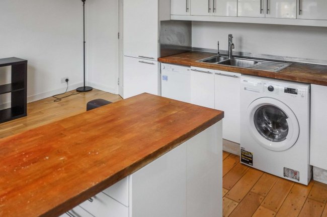 Flat B, 2E Blandfield Road, London, SW12 8BG 3