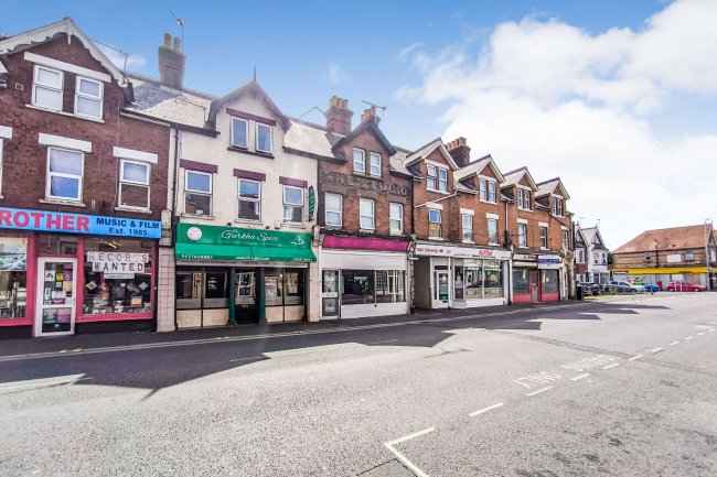 383 Ashley Road, Parkstone, Poole, Dorset, BH14 0AT 5