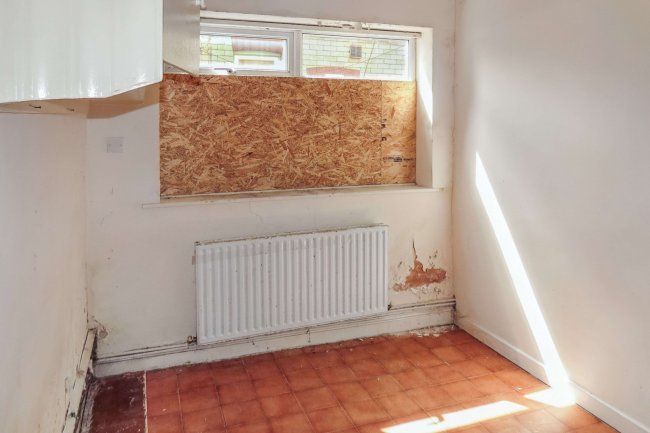 Flat 2, 67 King Street, Southport, Merseyside, PR8 1LG 4