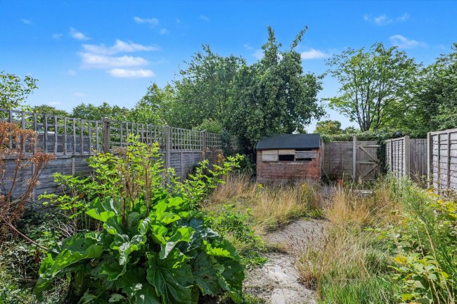 6 Fayre Road, Fareham PO16 0UB 1