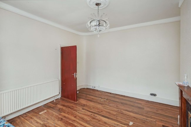 Flat A & Flat B, 109 Tottenhall Road, Palmers Green, London N13 6JA 7