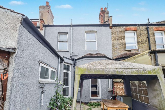 Flat A & Flat B, 109 Tottenhall Road, Palmers Green, London N13 6JA 7