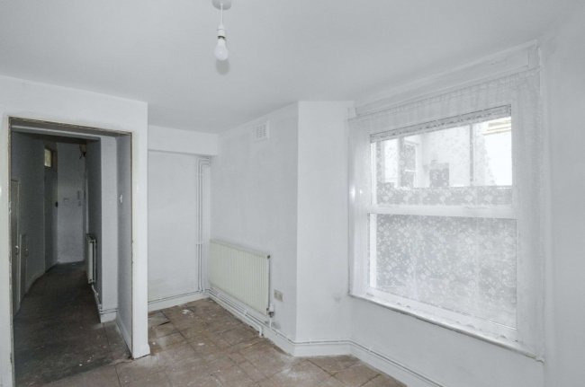 151a Ashmore Road, Queens Park, London W9 3DA 7