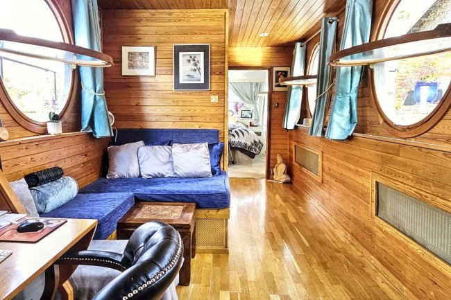 10 Taggs Island, Hampton Court, TW12 2HA 6