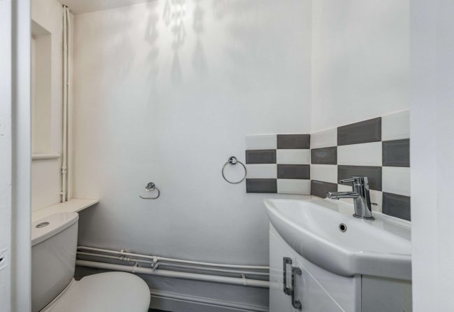 16 Nash Drive, Abingdon, Oxfordshire OX14 5PT 9