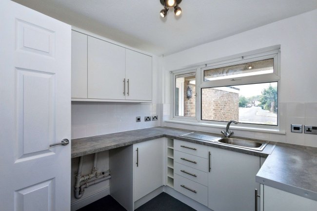 16 Nash Drive, Abingdon, Oxfordshire OX14 5PT 9