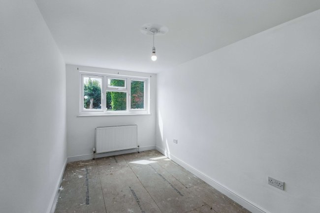 16 Nash Drive, Abingdon, Oxfordshire OX14 5PT 9