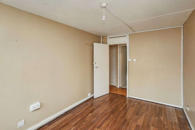 15 Linslade House, Lisson Green Estate, 36 Paveley Street, Marylebone, London NW8 8TL 9