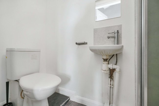 208 Alfreton Road, Nottingham, Nottinghamshire, NG7 3PE 9