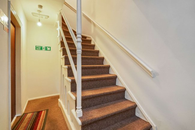 208 Alfreton Road, Nottingham, Nottinghamshire, NG7 3PE 9