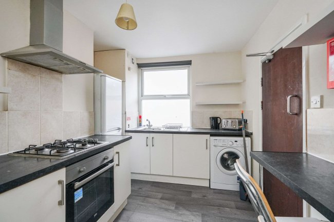 208 Alfreton Road, Nottingham, Nottinghamshire, NG7 3PE 9