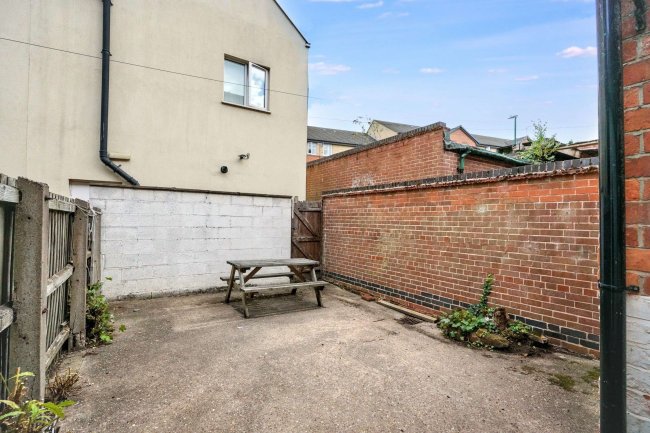 208 Alfreton Road, Nottingham, Nottinghamshire, NG7 3PE 9