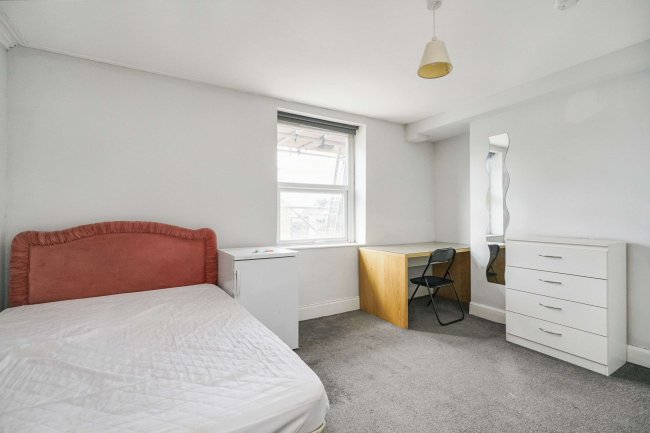 208 Alfreton Road, Nottingham, Nottinghamshire, NG7 3PE 9