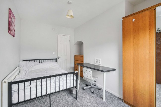 208 Alfreton Road, Nottingham, Nottinghamshire, NG7 3PE 9