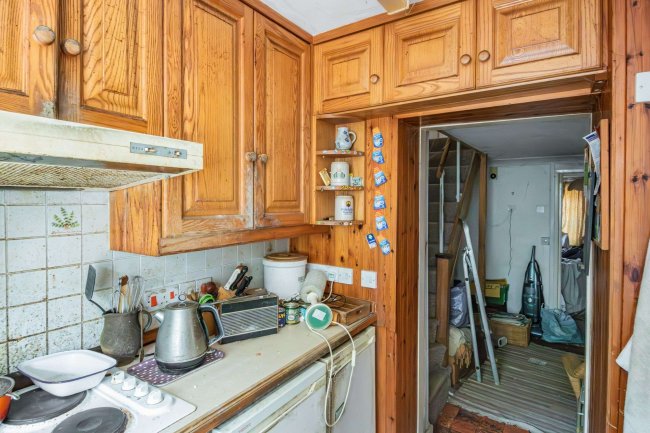 19 Palmer Street, South Petherton, Somerset, TA13 5DD 8