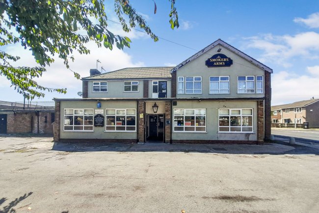 Former Smokers Arms, Albion Street, Grimsby, DN32 7DX 7