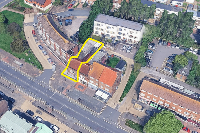 332 Goring Road, Goring by Sea, West Sussex, BN12 4PE 2