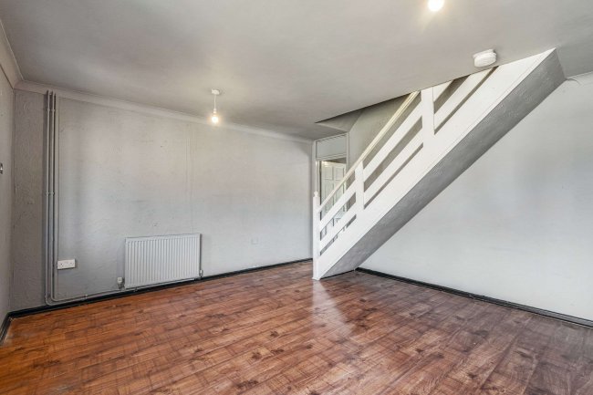 64 Holworthy Road, Norwich, NR5 9DG 5