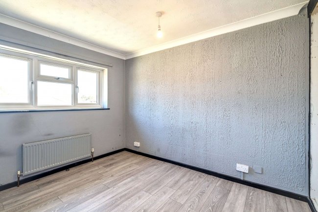 64 Holworthy Road, Norwich, NR5 9DG 5