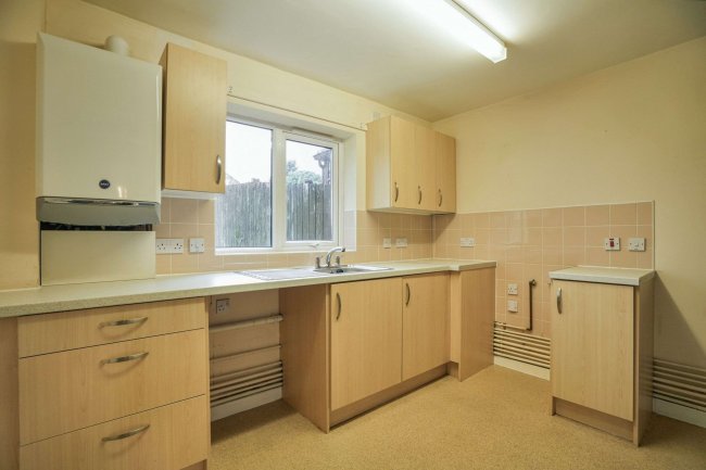 41 Glenroyd Avenue, Odsal, Bradford, West Yorkshire, BD6 1EX 7