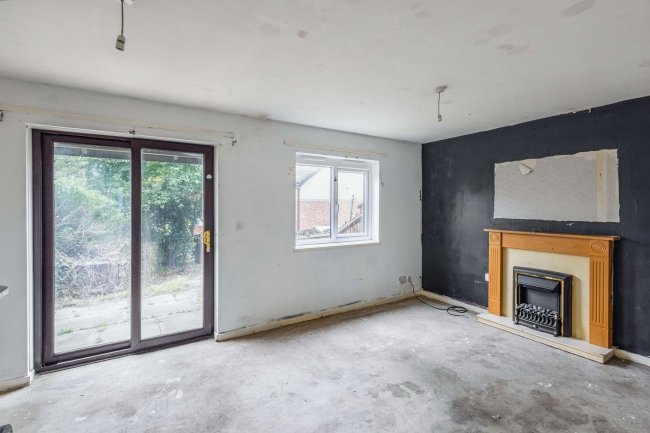 7 Lapwing Close, Allerton, Bradford, West Yorkshire, BD8 0NL 2