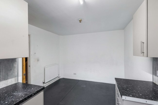 7 Lapwing Close, Allerton, Bradford, West Yorkshire, BD8 0NL 2